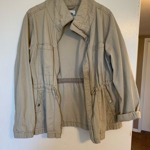Old Navy women’s tan jacket
